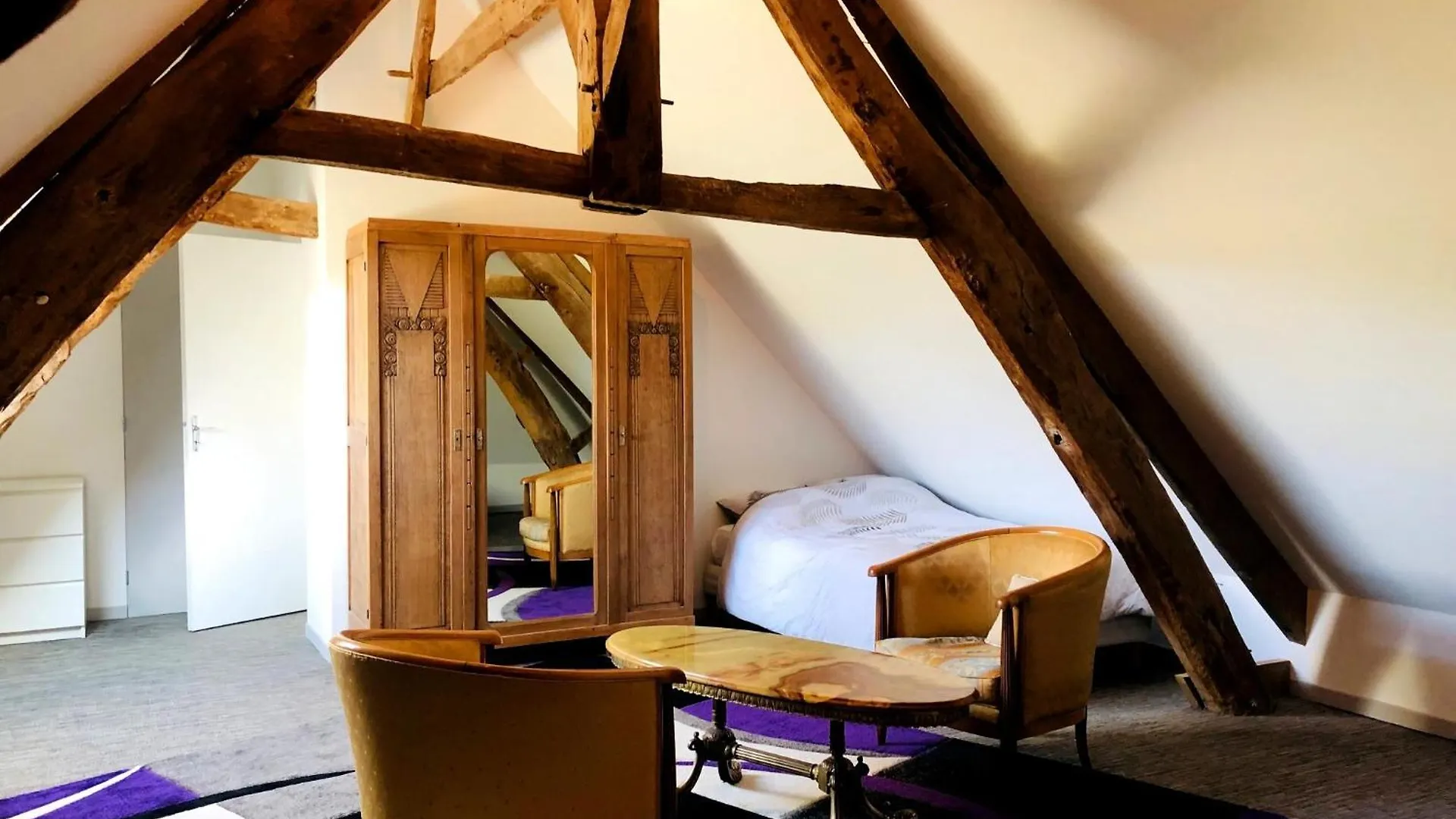 Manoir De La Haute Couplais Romille 0*,  France